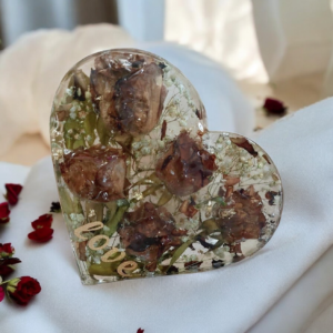 Ανθοδέσμη καρδια love σε υγρό γυαλί