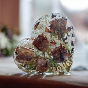 Alternative view of Ανθοδέσμη καρδια love σε υγρό γυαλί