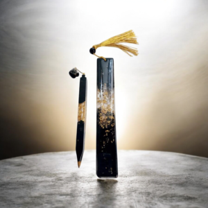 Σετ χειροποίητο στυλό και σελιδοδείκτης από υγρό γυαλί μαύρο και φύλλα χρυσού