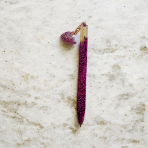 Χειροποίητο στυλό από υγρό γυαλί φούξια και φύλλα χρυσού