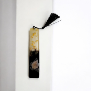 Χειροποίητος σελιδοδείκτης από υγρό γυαλί μαύρο χρυσού