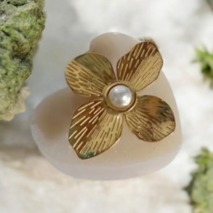 Δαχτυλίδι πέρλα με λουλούδι, μεταλλικό με ρυθμιζόμενο άνοιγμα