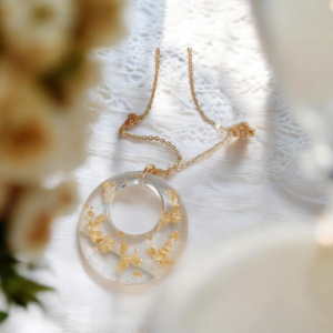 Alternative view of Χειροποίητο κολιέ από υγρό γυαλί με φύλλα χρυσού