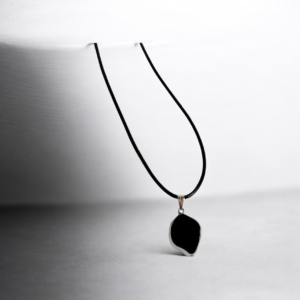 Alternative view of Χειροποίητο κολιέ με κορδόνι μαύρο και ασημί