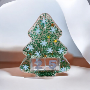 Χειροποίητο χριστουγεννιάτικο δέντρο ημερολόγιο από υγρό γυαλί