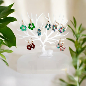 Χειροποίητα κρεμαστά σκουλαρίκια από υγρό γυαλί