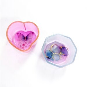 Alternative view of Χειροποίητα μίνι σταχτοδοχεία από υγρό γυαλί σε ροζ και γαλάζιο