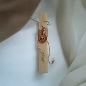 Alternative view of Χειροποίητη λαμπάδα τετράγωνη λευκή με μπρελόκ Φτου μη σε ματιάσω