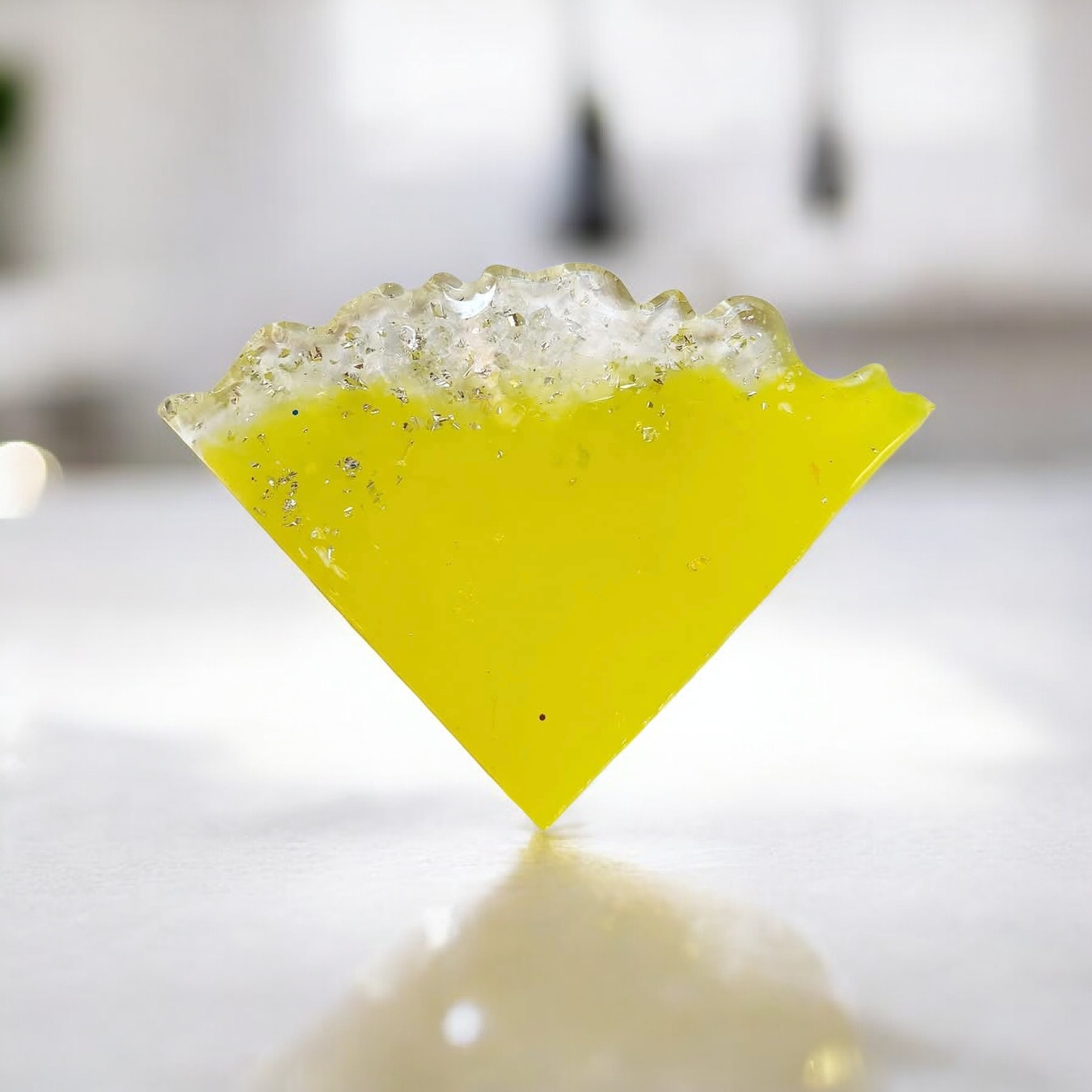 Χειροποίητα σουβερ σετ απο υγρο γυαλί κιτρινο με φυλλα ασημι - Image 3