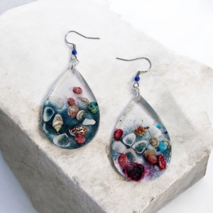 Alternative view of Χειροποίητα σκουλαρίκια από υγρό γυαλί με φυσικά κοχύλια