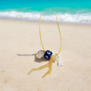 Κολιέ καλοκαιρινό κίτρινο κοράλλι με λευκό ψαράκι μπλε ματάκι και κοχύλι