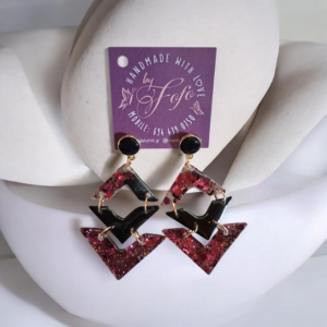 Χειροποίητα κρεμαστά σκουλαρίκια από υγρό γυαλί.