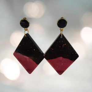 Alternative view of Χειροποίητα κρεμαστά σκουλαρίκια από υγρό γυαλί.